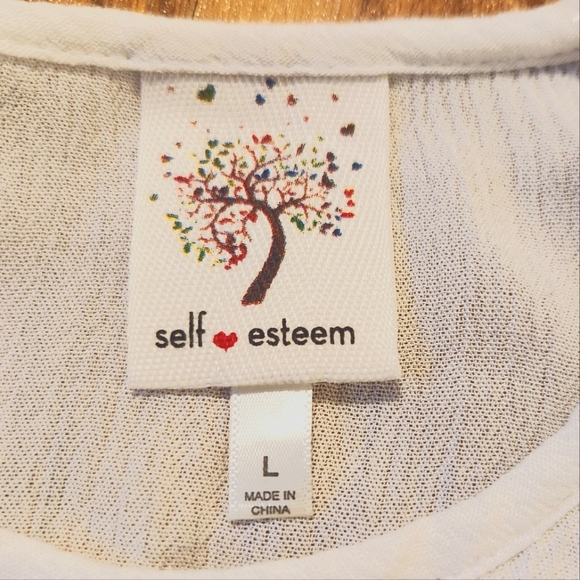 2/$15 Boho crocheted cropped top - Picture 9 of 11